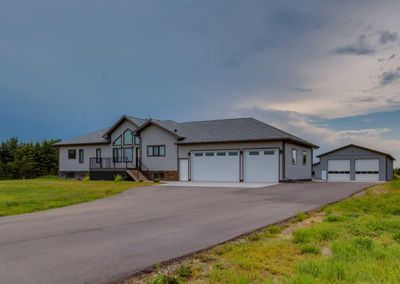 466097 120 St E, House detached with 5 bedrooms, 3 bathrooms and 10 parking in Aldersyde AB | Image 1