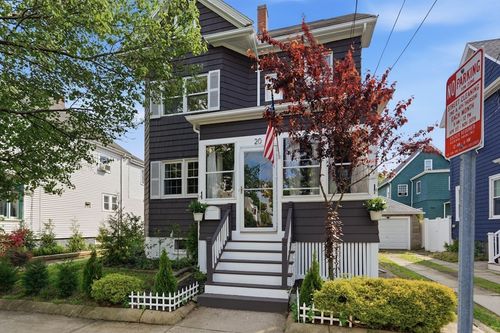 20 Raymond St, Everett, MA, 02149-2907 | Card Image