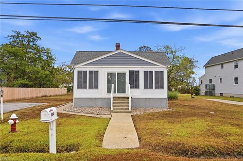 104 Messick Rd, Poquoson, VA, 23662-1810 | Card Image
