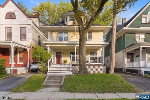 18 Webster Pl, East Orange, NJ, 07018-1706 | Card Image