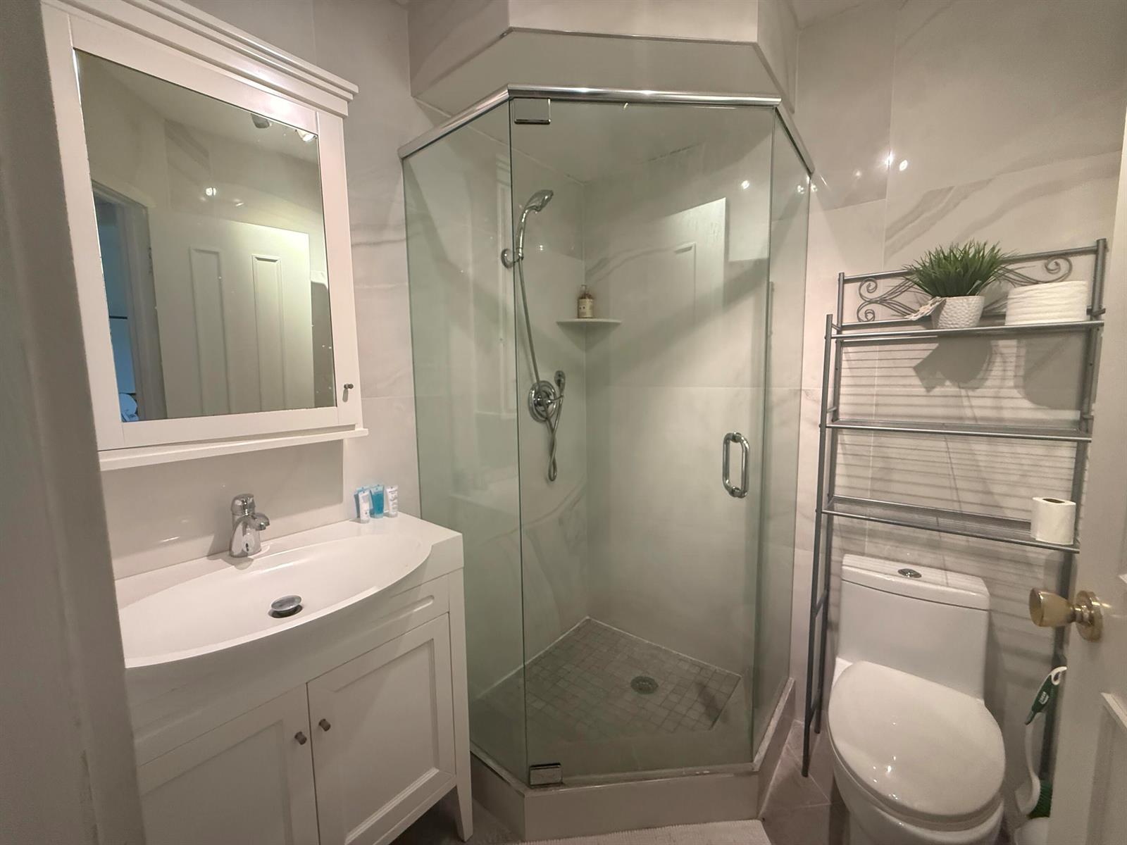 Residential Lease in Lauderdale Lakes 3