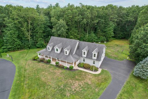 35 Jubrey Dr, Windsor, CT, 06095-2614 | Card Image