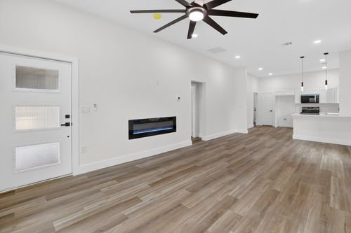 2307 Refugio Ave, Fort Worth, TX, 76164-8057 | Card Image