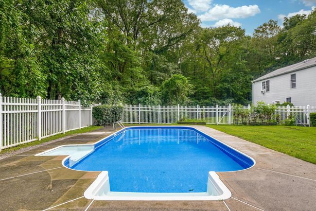 102A Chambers Rd, House other with 4 bedrooms, 3 bathrooms and null parking in Danbury CT | Image 30