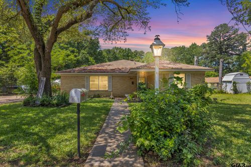 2617 Florence St, Kilgore, TX, 75662-3911 | Card Image