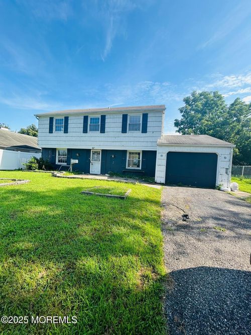 67 Parish Ln, WILLINGBORO, NJ, 08046-2707 | Card Image
