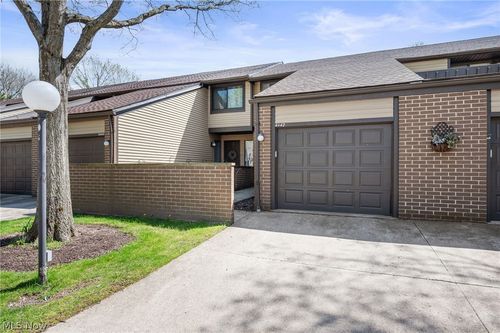 4442 Habersham Ln S, Richmond Heights, OH, 44143-2631 | Card Image