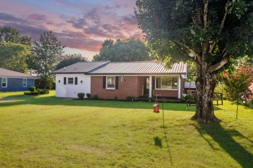 33 Horseshoe Bend Ln, Elmwood, TN, 38560-4128 | Card Image