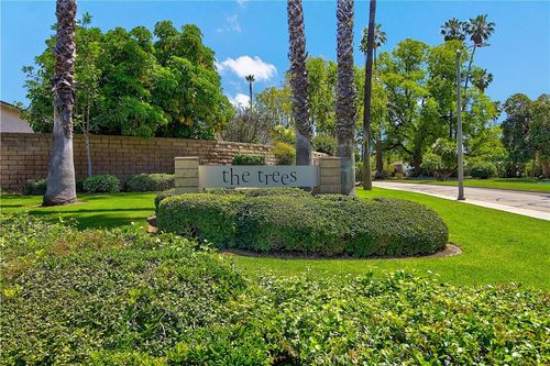 6618 Wintertree Dr, Riverside, CA, 92506-5151 | Card Image