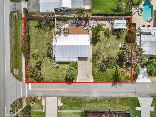 1180 Ne Crescent St, Jensen Beach, FL, 34957-4717 | Card Image