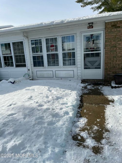 f-43 Cambridge Cir, Manchester, NJ, 08759-7139 | Card Image