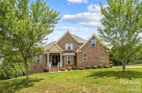 1776 White Water Court, Hickory, NC, 28602 | Card Image