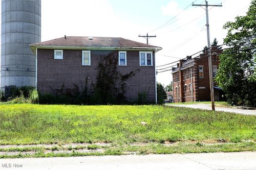 1344 Pennsylvania Ave, Steubenville, OH, 43952-1569 | Card Image