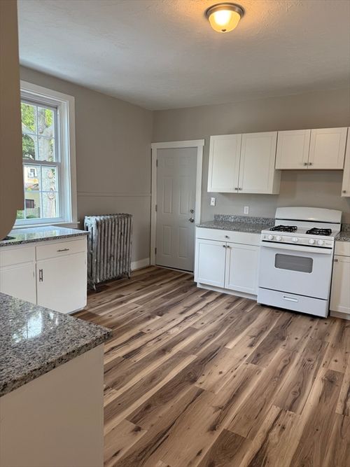 unit-2-55 Main St, Fairhaven, MA, 02719-2984 | Card Image