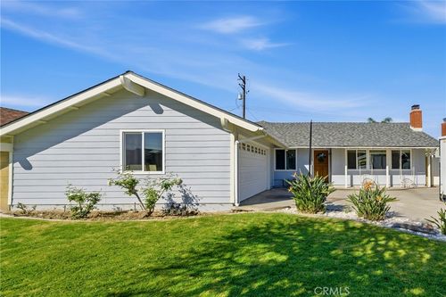 17571 Wrightwood Ln, Huntington Beach, CA, 92649 | Card Image