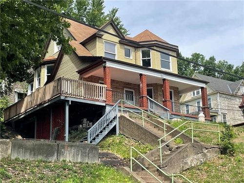 300 Highland Ave, Donora, PA, 15033-1940 | Card Image