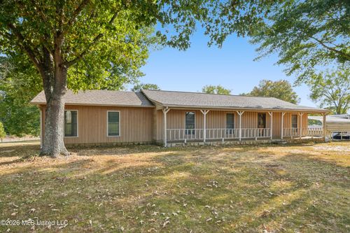13585 Holly Springs Road, Byhalia, MS, 38611 | Card Image