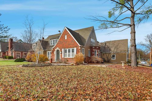 1303 Sw Pembroke Lane, Topeka, KS, 66604 | Card Image