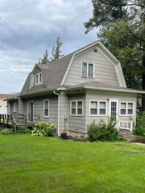 305 S Brown Ave, Graettinger, IA, 51342-7707 | Card Image