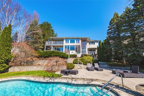 2 Anslow Crt, Dundas, ON, L9H6Z2 | Card Image