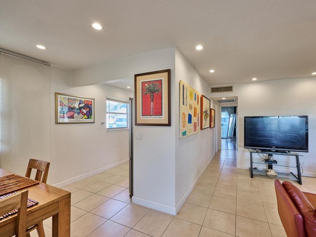 741 - 741 Monaco P, Condo with 2 bedrooms, 2 bathrooms and null parking in Delray Beach FL | Image 11