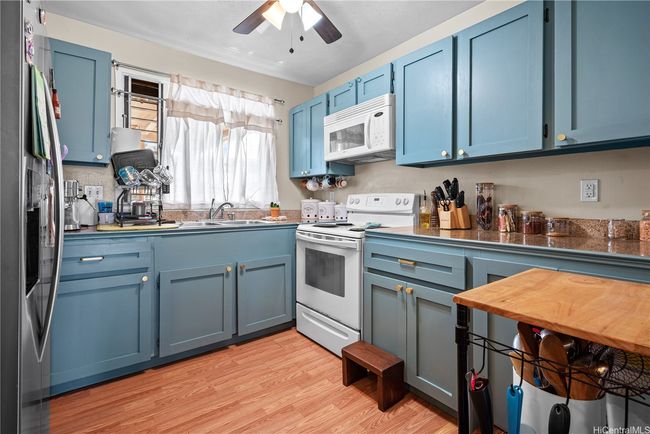 Kitchen Area. | Image 5