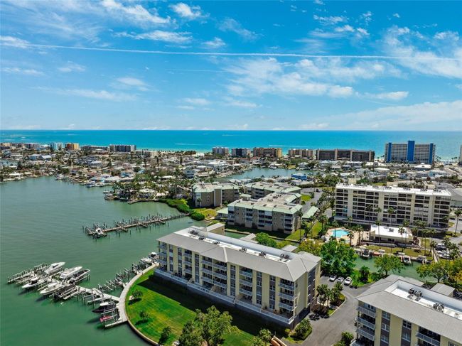 APT-2501 - 425 150 Th Ave, Condo with 3 bedrooms, 2 bathrooms and null parking in MADEIRA BEACH FL | Image 50