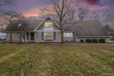 9818 Burning Tree Drive, Home with 4 bedrooms, 3 bathrooms and null parking in Grand Blanc Twp MI | Image 2