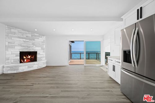 apt-1-25154 Malibu Rd, MALIBU, CA, 90265-8617 | Card Image