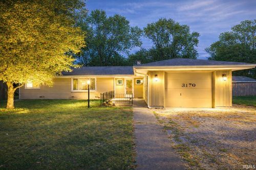 3170 Lake Dr, Evansville, IN, 47711-3620 | Card Image