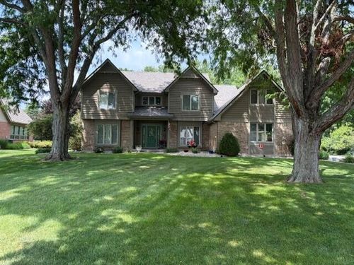 2045 Canterbury Ct, Troy, OH, 45373-8738 | Card Image