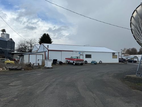 29 E Front St, Saint John, WA, 99171-8775 | Card Image