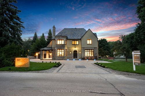 977 Unsworth Ave, Burlington, ON, L7T1R2 | Card Image