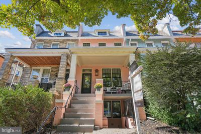 308 11 Th Street Ne, Townhouse with 6 bedrooms, 4 bathrooms and null parking in WASHINGTON DC | Image 1