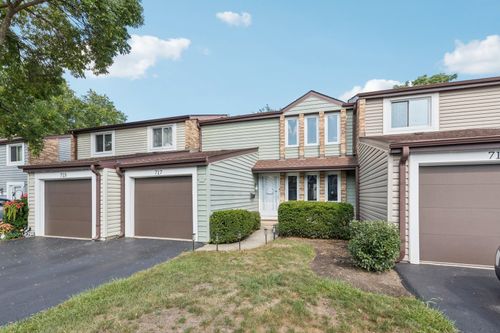 717 Clearwater Ct, Wheeling, IL, 60090-5317 | Card Image