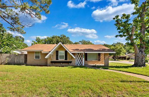 2203 Granada Dr, Irving, TX, 75060-5151 | Card Image