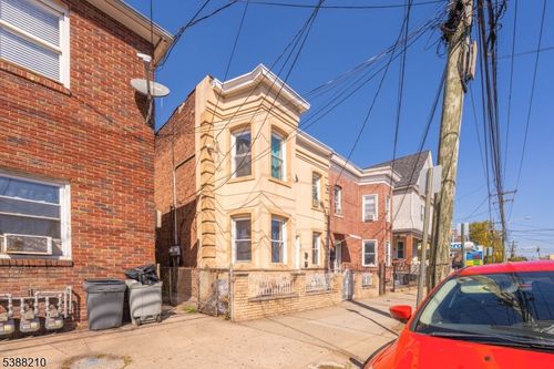 315 S 5th St, Elizabethport, NJ, 07206-1008 | Card Image