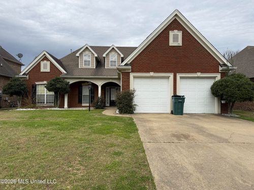 4919 Rosebrook Cir E, Southaven, MS, 38672-8101 | Card Image