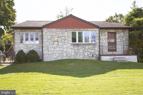 1209 Highland Ave, BENSALEM, PA, 19020-6403 | Card Image