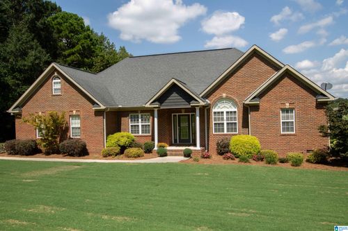 83 Bentbrook Cir, Oxford, AL, 36203-8301 | Card Image