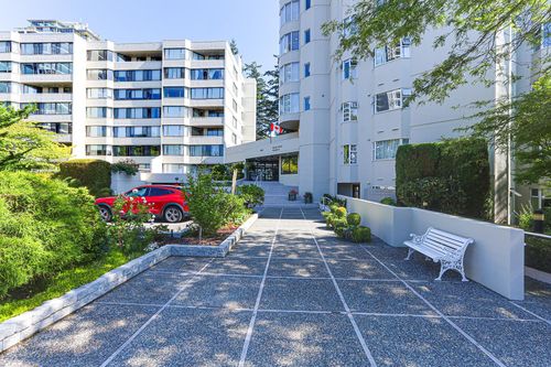 302-1442 Foster St, White Rock, BC, V4B3X7 | Card Image
