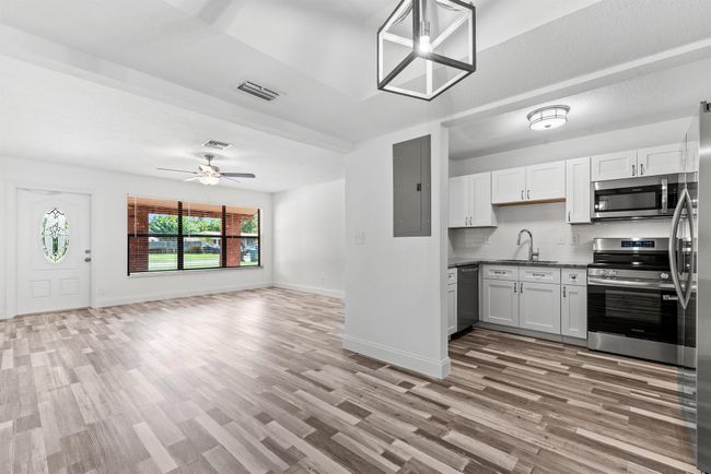 3690 Sw 23 Rd Ct, House other with 3 bedrooms, 2 bathrooms and null parking in Fort Lauderdale FL | Image 14