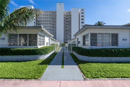 apt-2-7829 Carlyle Ave, Miami Beach, FL, 33141-2071 | Card Image