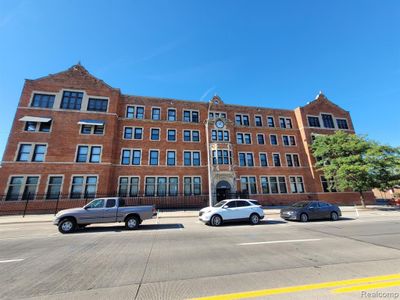 14 - 6533 E Jefferson Avenue, Condo with 1 bedrooms, 1 bathrooms and null parking in Detroit MI | Image 1