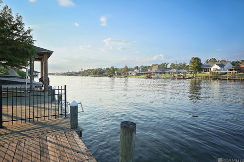 11048 River Highlands Dr, Saint Amant, LA, 70774 | Card Image