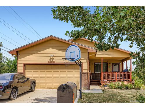 6801 Bowen Ct, Commerce City, CO, 80022-4063 | Card Image