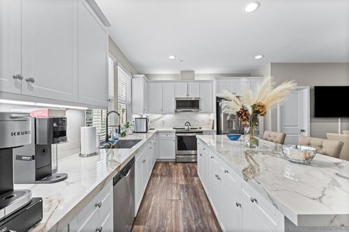 unit-120-543 W Foothill Blvd, Glendora, CA, 91741-2468 | Card Image