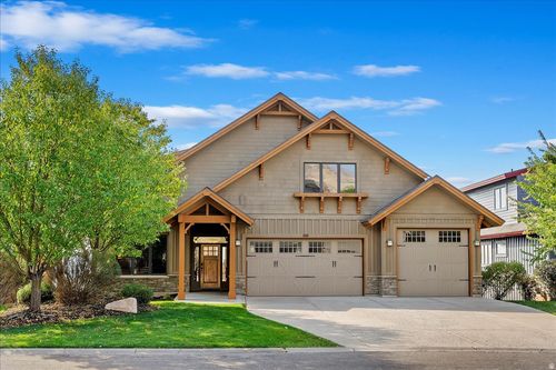 5972 Big Horn Pkwy, Eden, UT, 84310-9113 | Card Image