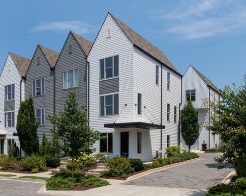 323 E Village Ln, Nashville, TN, 37216-2542 | Card Image