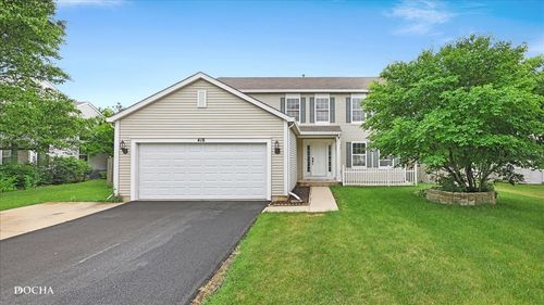 418 Terrace Ln, Oswego, IL, 60543-7522 | Card Image